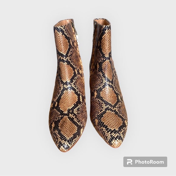 ❌SOLD❌The Fiona Boot in Snake Embossed Leather - Picture 8 of 14